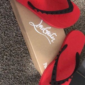 Christian Louboutin sandals worn once needa a 38